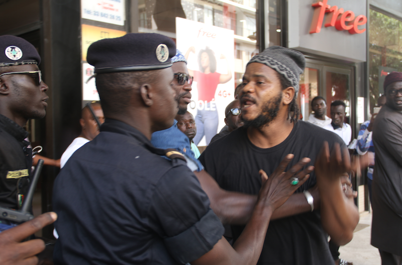 La liste des membres de Ñoo Lank arrêtés par la police samedi: parmi eux 8 membres de Y’en a Marre