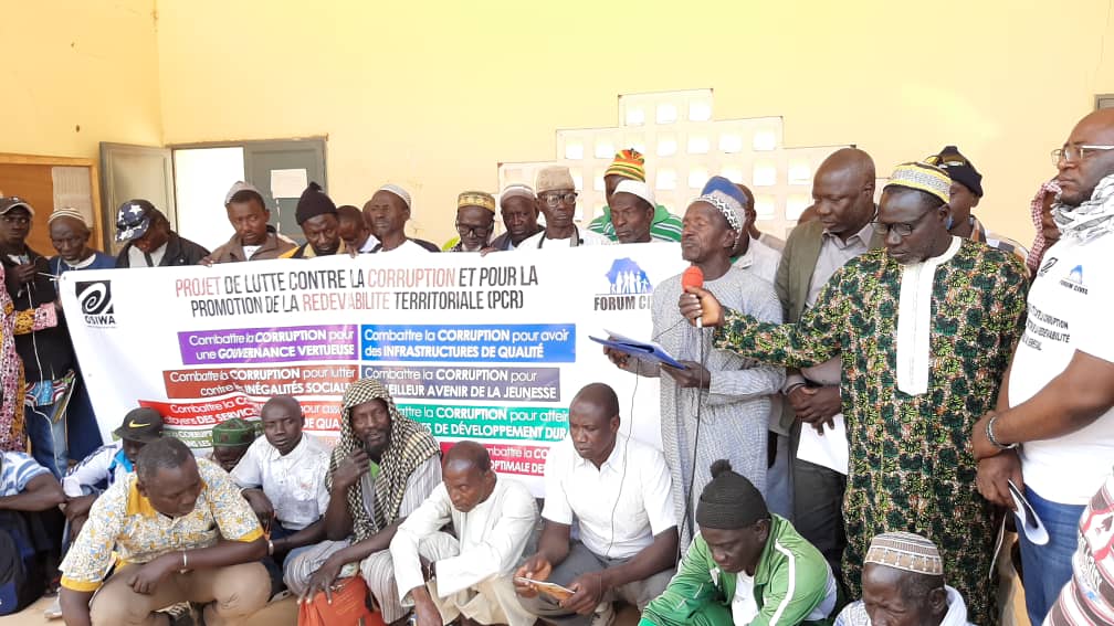 Vidéo - Misères des populations de Djibidione sans eau potable ni électricité: le Forum Civil s’interroge sur les milliards engloutis dans le PPDC, le PUDC, l'ANRAC et le PUMA 