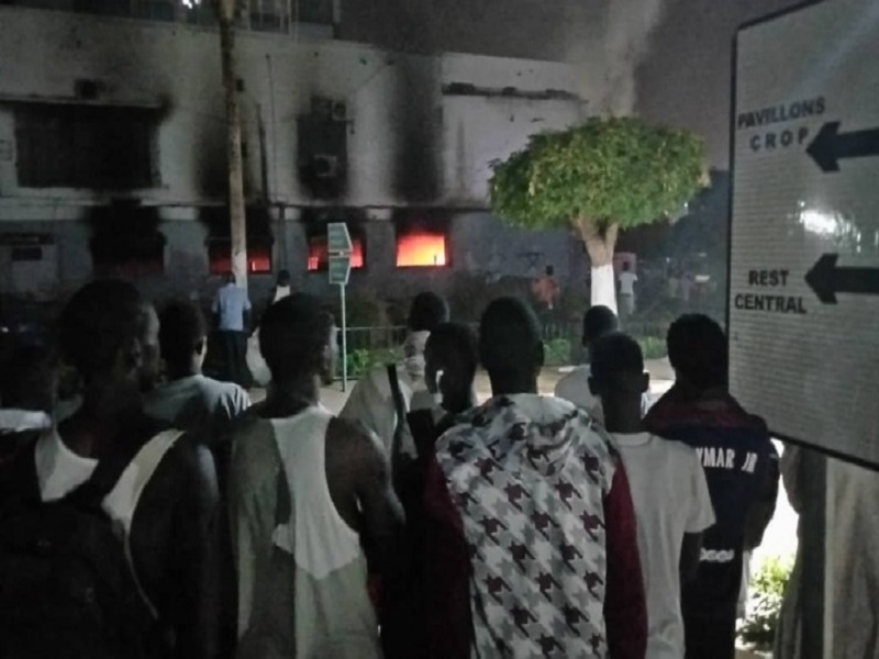 Incendie à l’Université Cheikh Anta Diop de Dakar : des mesures urgentes annoncées