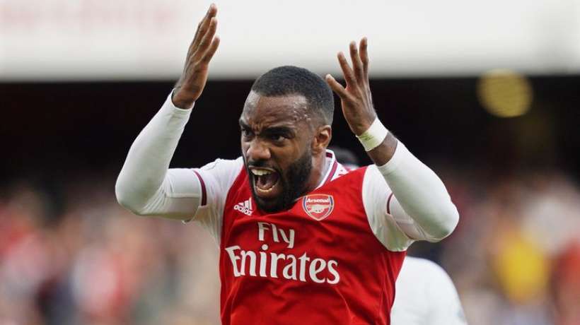 Ligue Europa : Alexandre Lacazette offre la victoire à Arsenal contre l’Olympiakos, l’AS Roma remercie Carles Pérez