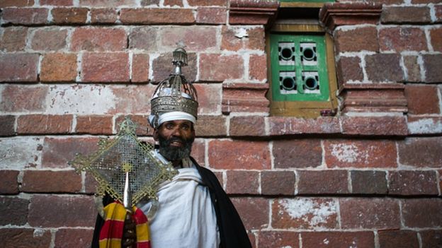 Retour en Ethiopie d'une couronne du XVIIIe siècle
