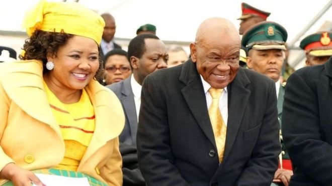 Meurtre de son ex-épouse: le Premier ministre du Lesotho Thomas Thabane au tribunal
