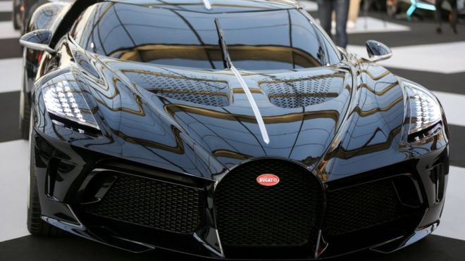 Une Bugatti Veyron crée le buzz en Zambie sous fond de blanchiment d'argent