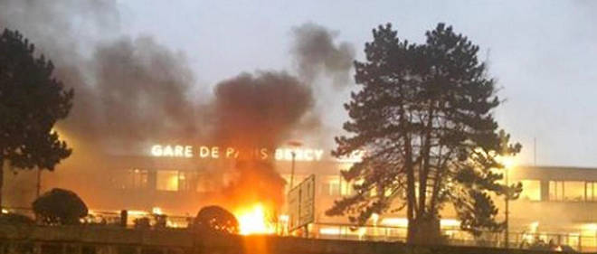 Incendie spectaculaire gare de Lyon à Paris: le concert du chanteur congolais Fally Ipupa en cause