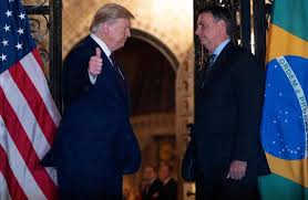 Trump suspend ses meetings de campagne, les parcs Disney ferment, le sport et l’école annulés… le monde s’isole face à la pandémie