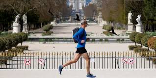 Limitation des sorties et des pratiques sportives, fermeture des marchés ouverts… Les mesures de confinement durcies en France