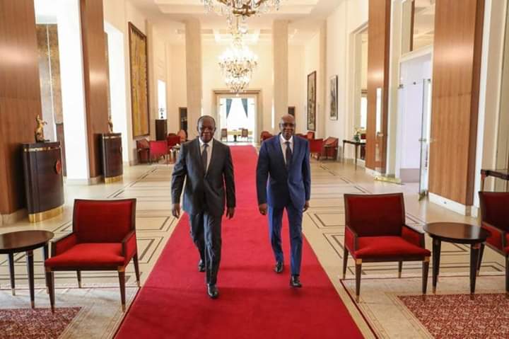 ​#Covid-19sn : le ballet des personnalités se poursuit au palais de la République