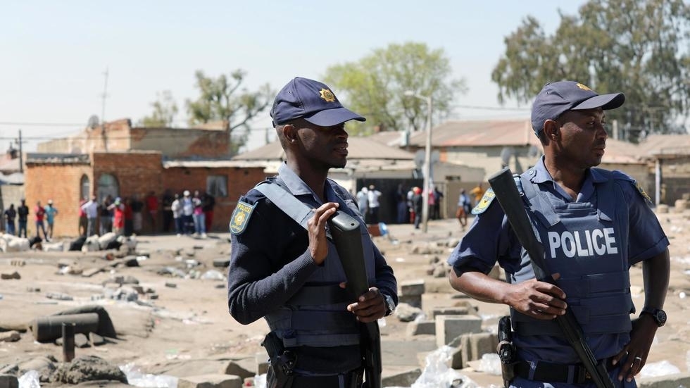 Coronavirus: la police et l’armée dans les rues en Afrique du Sud