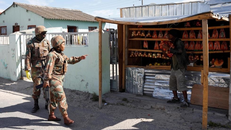 Coronavirus: un confinement est-il possible et souhaitable en Afrique?