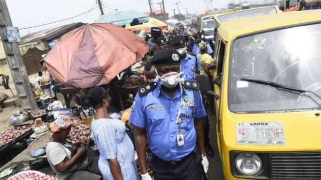 Confinement à Lagos : "comment mes enfants vont-ils survivre?"