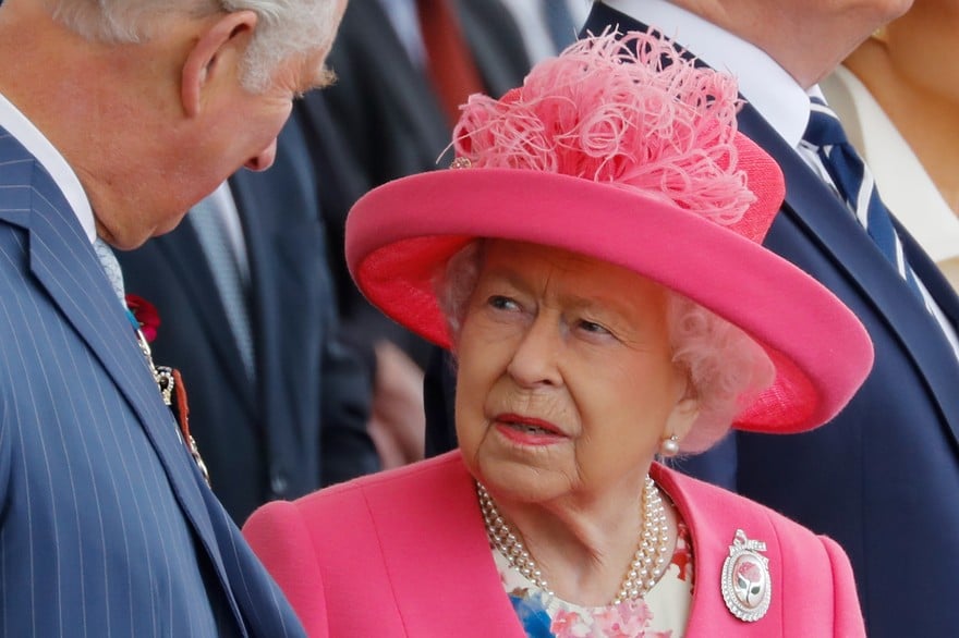 Elizabeth II invoque « l'esprit du Blitz » contre le coronavirus