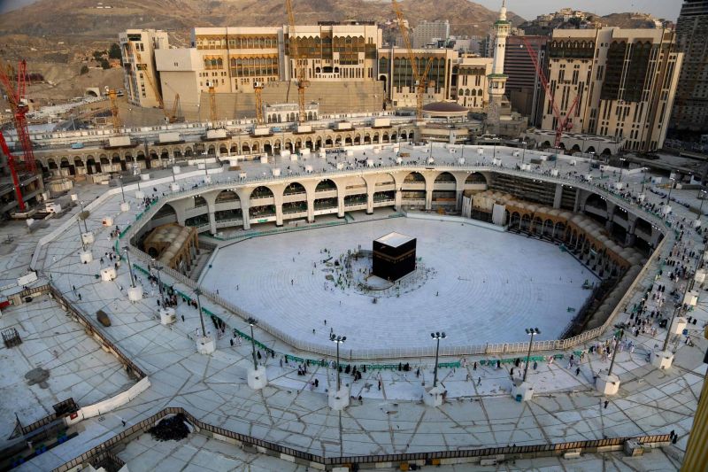 Coronavirus: Ryad rouvre l'esplanade de la Kaaba, lieu le plus saint de l'islam