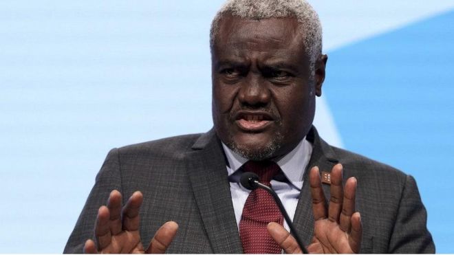 OMS : Moussa Faki Mahamat condamne la décision de Trump