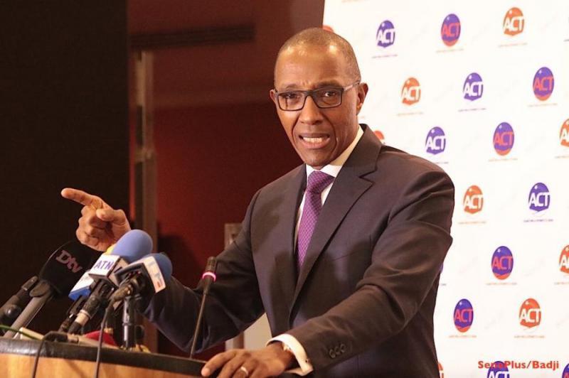 Ce que risquent les proches de Macky Sall, accusés de malversation, c’est la démission (Abdoul Mbaye)