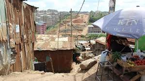Le coronavirus, une catastrophe sanitaire et économique pour les habitants de Kibera