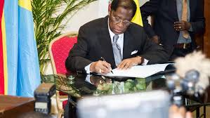 En RDC, passe d'armes au Sénat entre le président de la chambre et une sénatrice