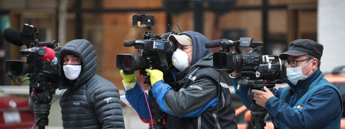 Une cinquantaine de journalistes sont morts du coronavirus depuis mars, selon une ONG suisse