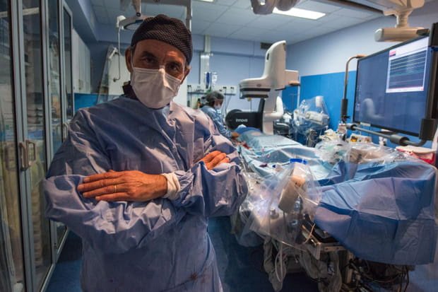 Coronavirus en France : 24 760 morts, hausse de la contagiosité, première contamination d'un chat, le point sur la situation