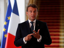 Emmanuel Macron devrait lancer l’"acte 3" de son quinquennat le 14 juillet