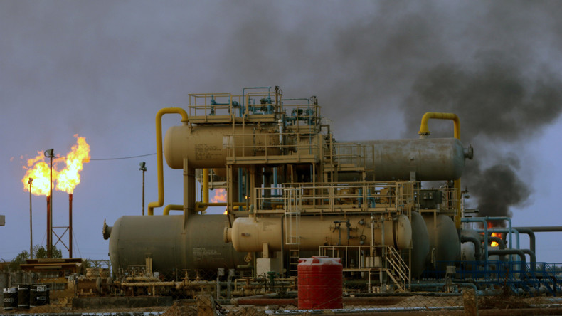 Pétrole: La baisse de la production prolongée en juillet