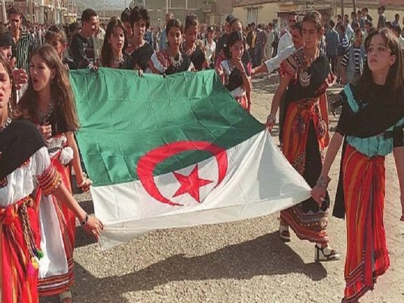 La militante Amira Bouraoui condamnée à un an ferme en Algérie