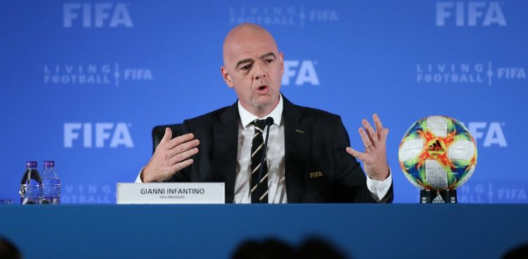 Plan d'aide contre Covid-19: la FIFA annonce encore plus d'argent pour ses confédérations