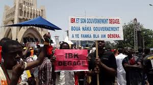 Crise au Mali: les opposants au président Ibrahim Boubacar Keïta durcissent le ton