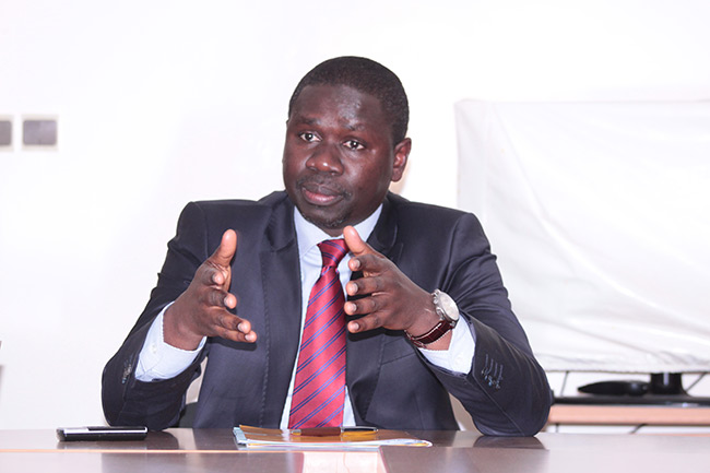 Transports terrestres: ​Me Oumar Youm se fait l'avocat des chauffeurs et tire sur les transporteurs