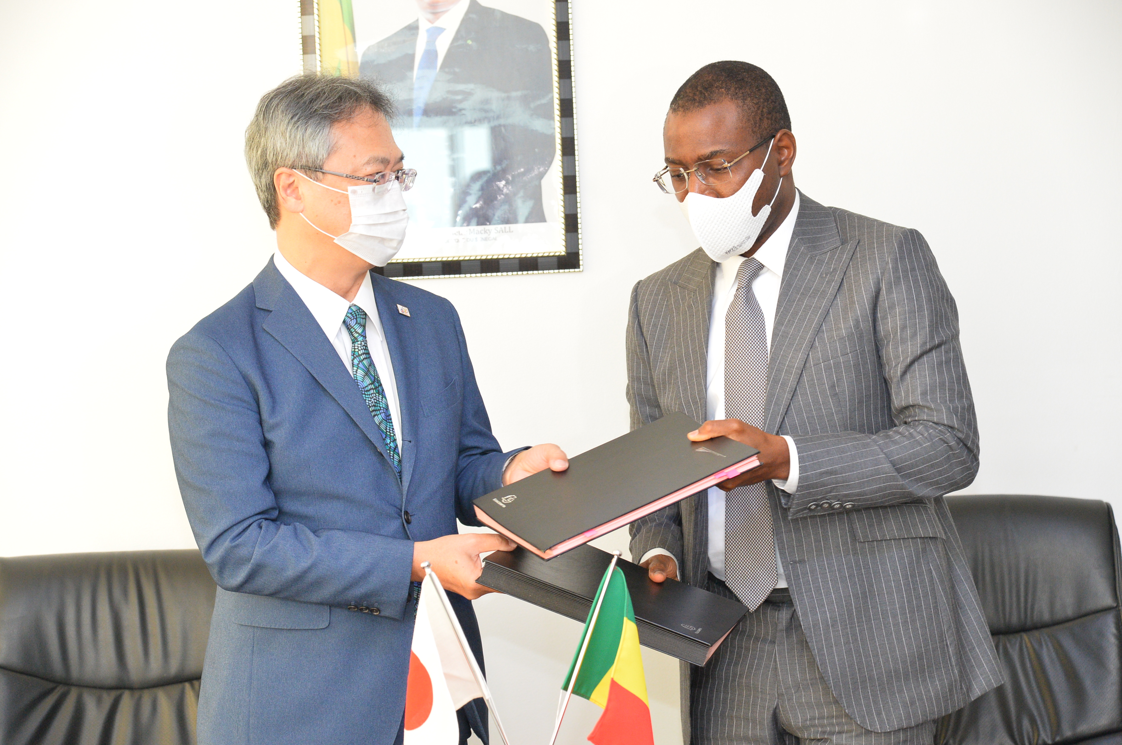 Projet de développement économique et social: le Japon fait un don de 2,5 milliards FCFA au Sénégal