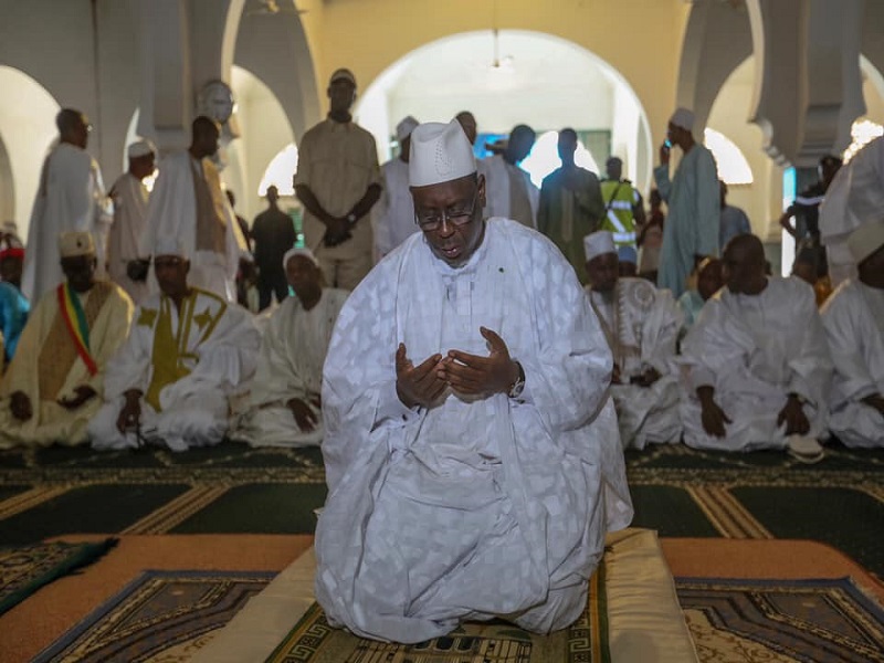 Tabaski : le Président Macky Sall prie chez lui