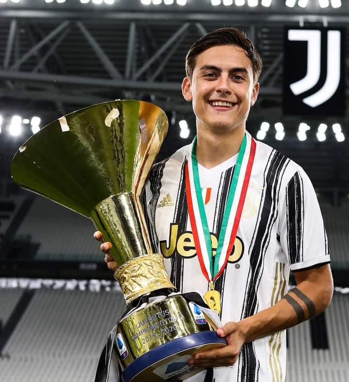 Officiel ! Paulo Dybala est élu meilleur joueur de la saison en Serie A 