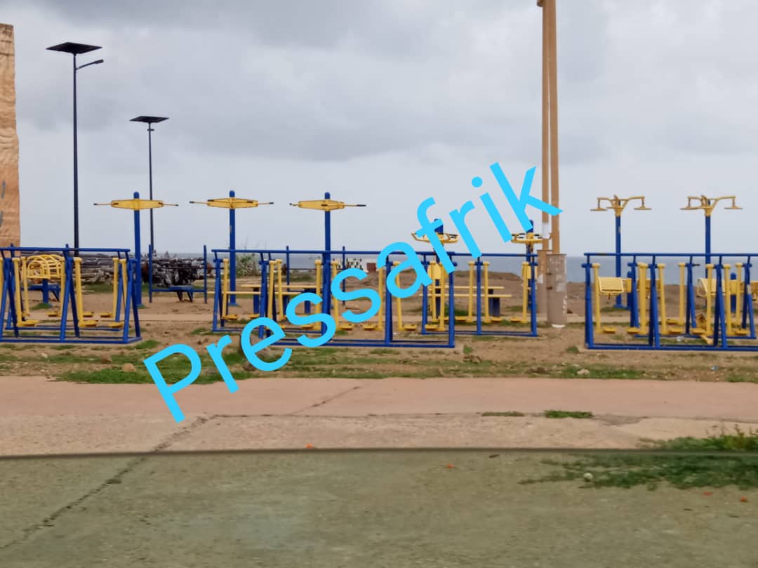 Interdiction de rassemblement dans les plages: la Corniche vide de son monde (IMAGES)