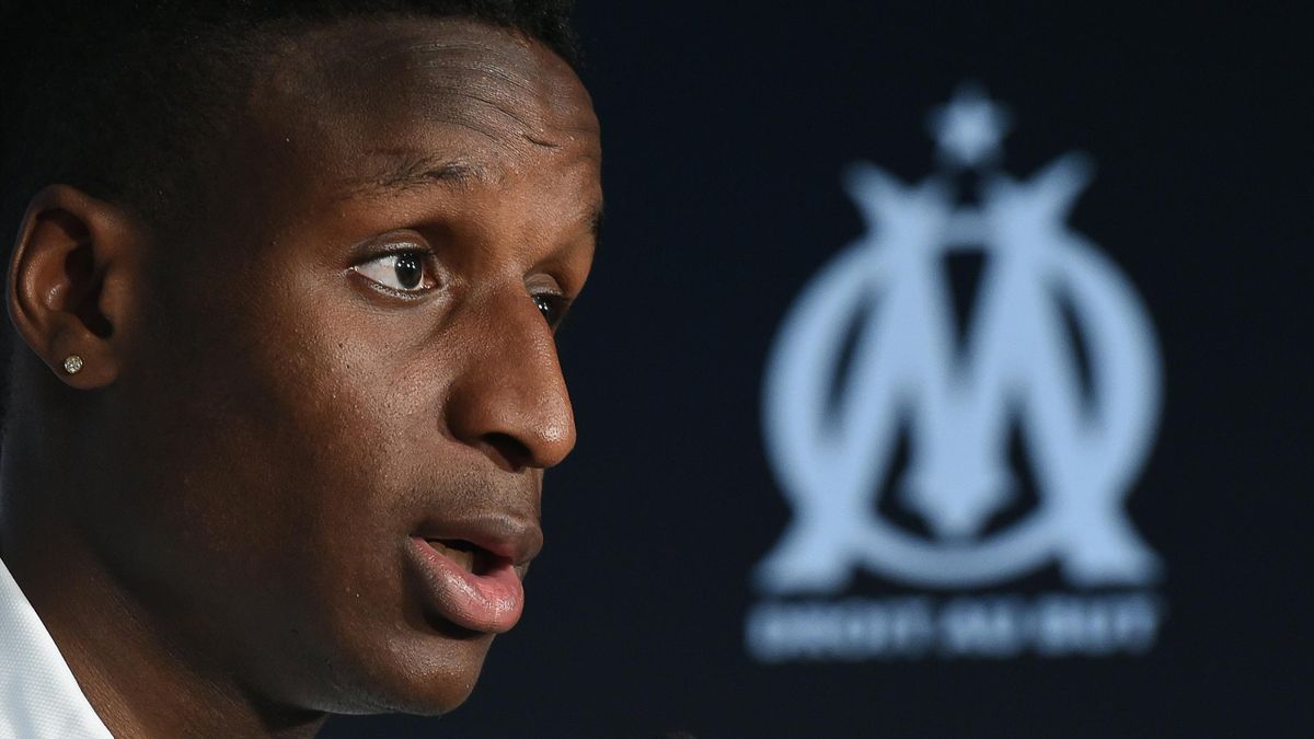 Marseille: Bouna Sarr agressé à son domicile par des homme armés