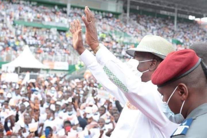 Alassane Ouattara: « Ceux qui voudront s’aventurer dans la violence auront de mes nouvelles »