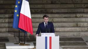 Hommage à Samuel Paty: Macron appelle à l'unité contre les islamistes