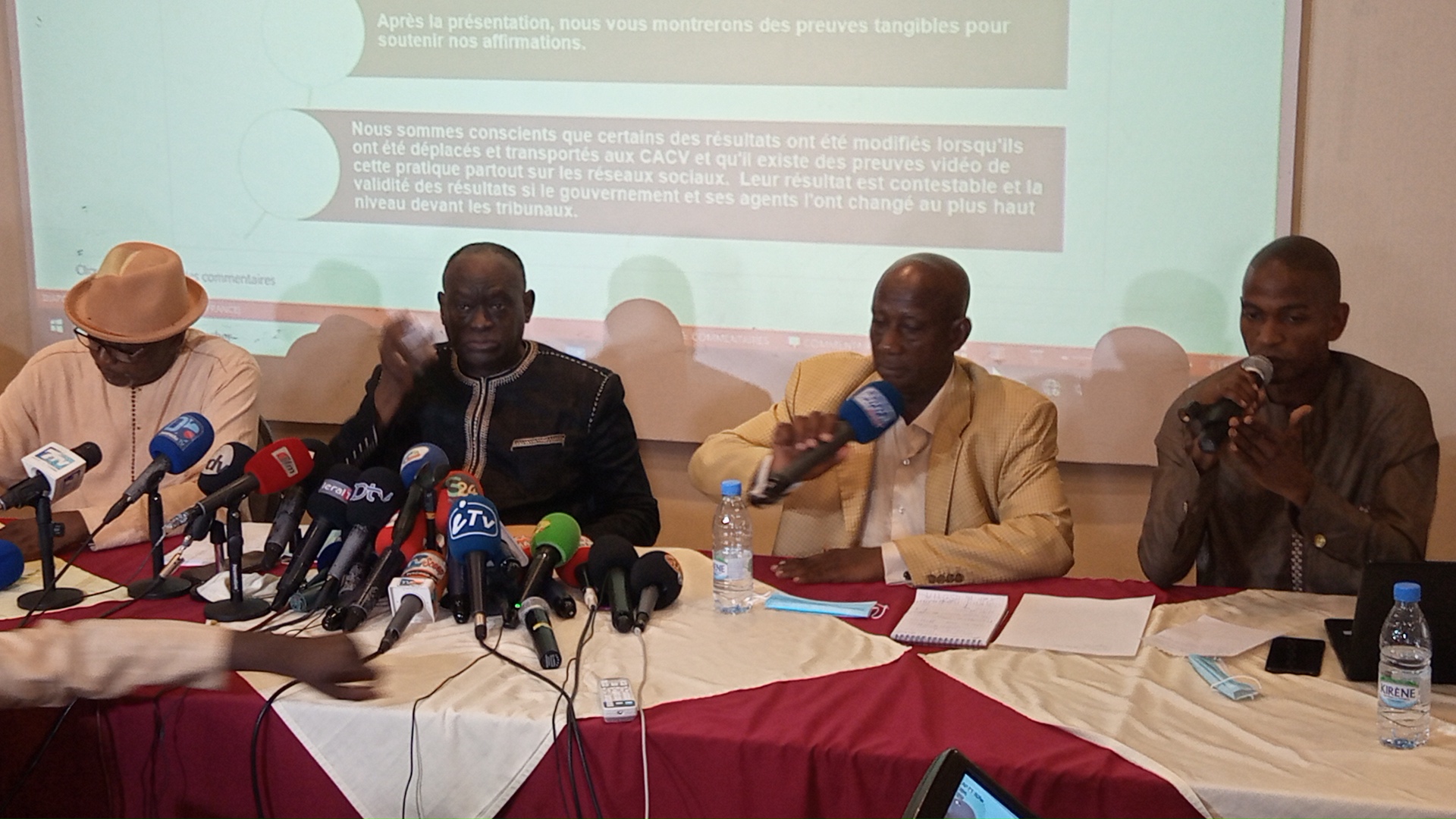 Dakar: les membres de l'UFDG parlent de 240 morts en Guinée (vidéo)