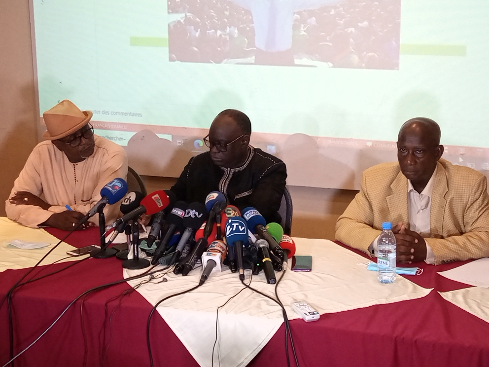 Vidéo - Me El Hadj Diouf traite les observateurs de la CEDEAO et de l’UA de corrompus