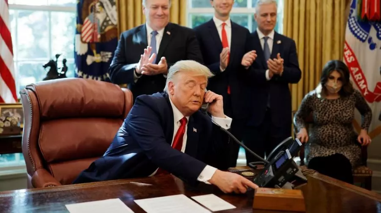 Donald Trump a annoncé la normalisation des relations diplomatiques entre Israël et le Soudan à l'issue d'un entretien téléphonique avec leurs dirigeants. Le 23 octobre 2020. REUTERS/Carlos Barria