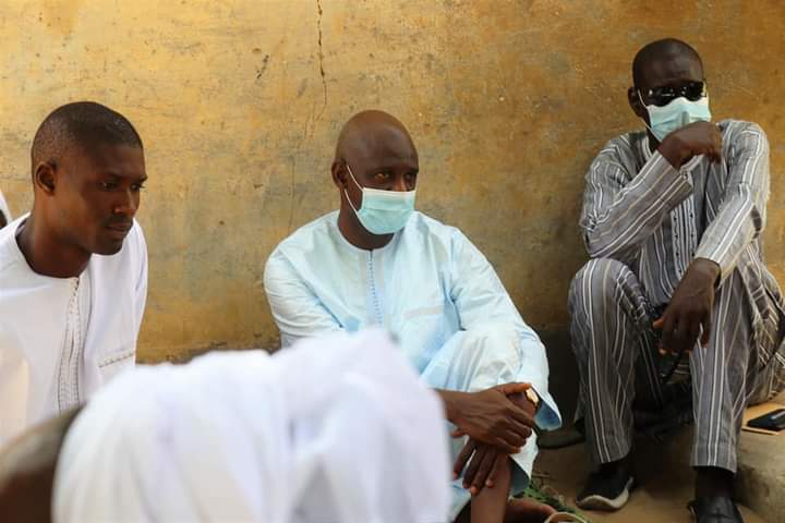 Explosion de pirogue de migrants Saint-Louis: Macky envoie son beau-frère Mansour Faye chez les familles des disparus 