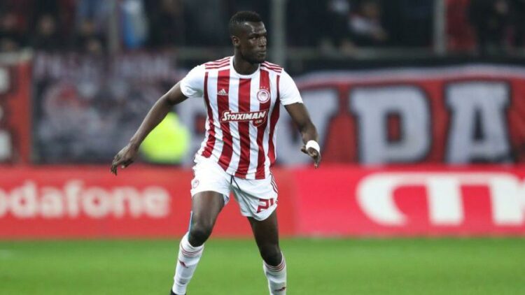 Olympiakos: le défenseur sénégalais Ousseynou Bâ testé positif à la Covid-19