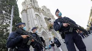 La France en état d'alerte après l'attentat de la basilique de Nice