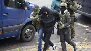 Biélorussie: plus d'un millier de manifestants arrêtés, l'opposition en appelle à Biden