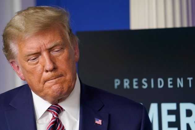 Trump impose de nouvelles règles à certains voyageurs africains