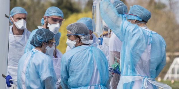 Covid-19: la France franchit la barre des 50000 décès