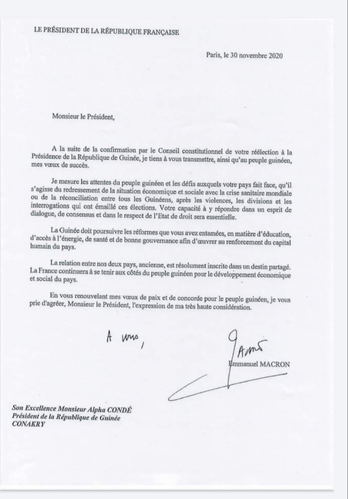 Présidentielle de la Guinée : après l’avoir critiqué, Emmanuel Macron finit par féliciter Alpha Condé