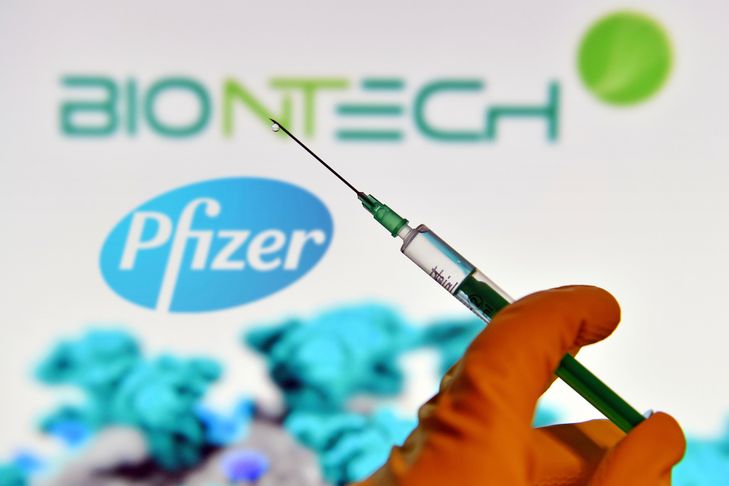 Covid-19: le Royaume-Uni, premier pays au monde à autoriser le vaccin Pfizer/BioNTech