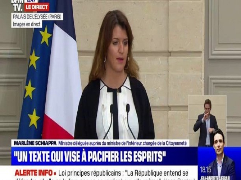 Séparatismes: Marlène Schiappa annonce le retrait des titres de séjour accordés aux personnes polygames