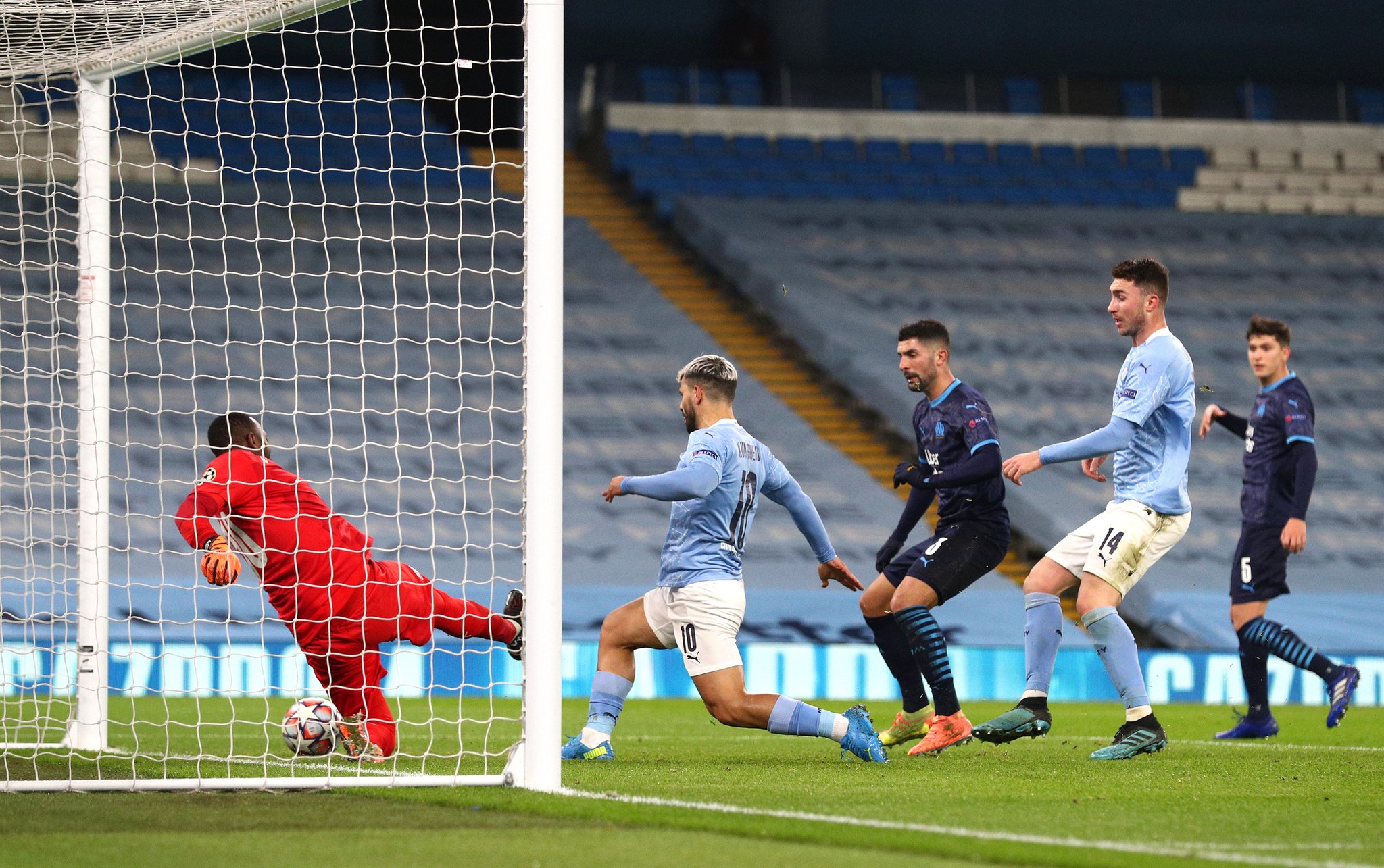 Battu par Manchester City, l’OM dit adieu à l’Europe