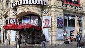 Covid-19 : colère et inquiétude dans le secteur culturel, contraint de rester fermé