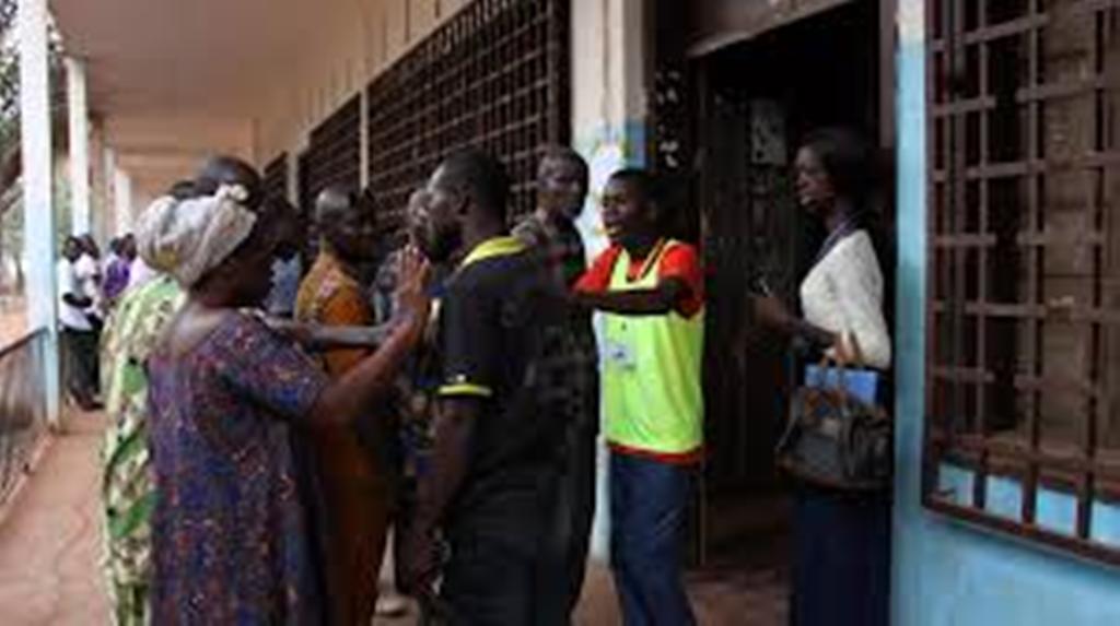 Élections en Centrafrique: journée de vote sous haute tension